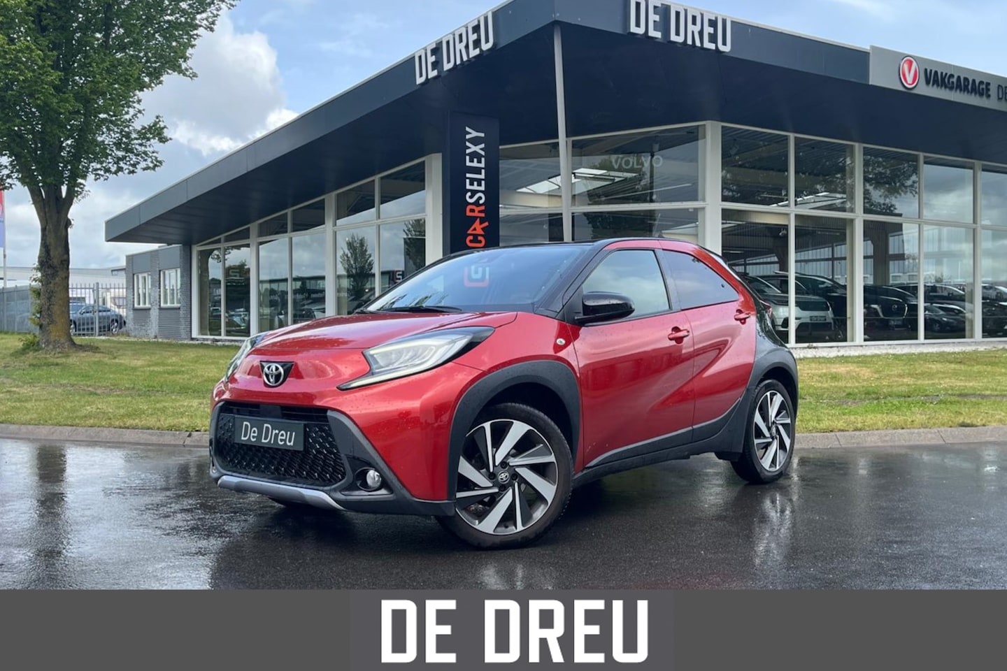 Toyota Aygo X - 1.0 VVT-i MT Premium | CAMERA | STOELVERW | TWO-TONE | - AutoWereld.nl