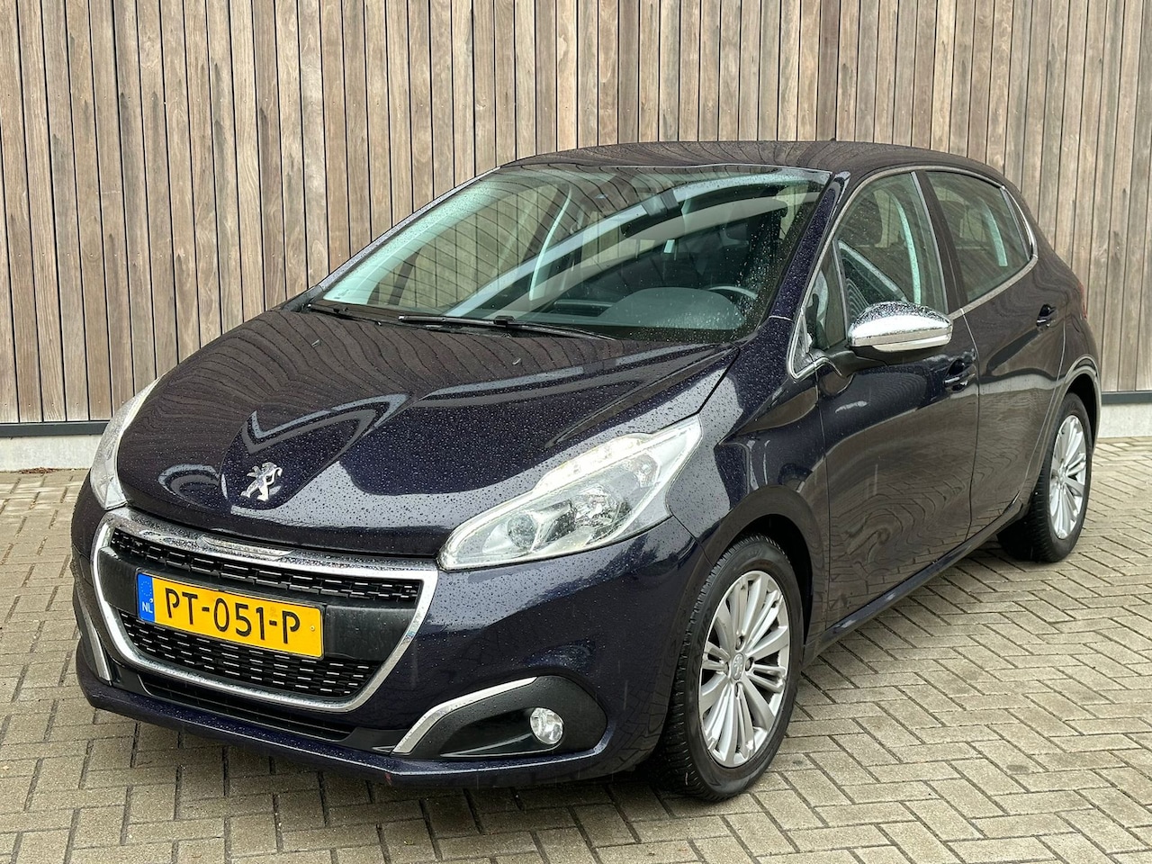 Peugeot 208 - 1.6 BlueHDi | CLIMA | NAVI | LMV | LED | - AutoWereld.nl