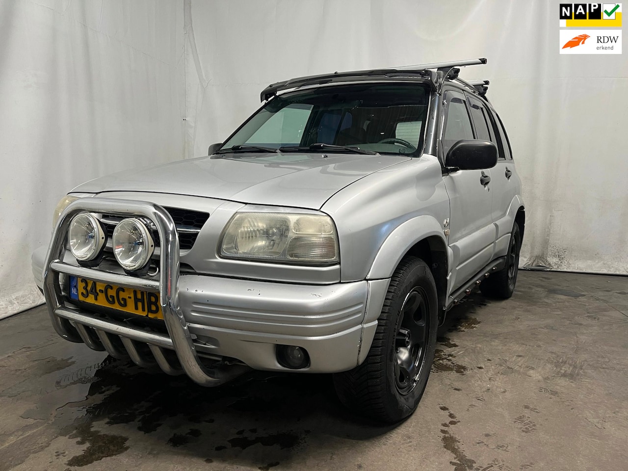 Suzuki Grand Vitara - 2.5 V6 - Schade - AutoWereld.nl