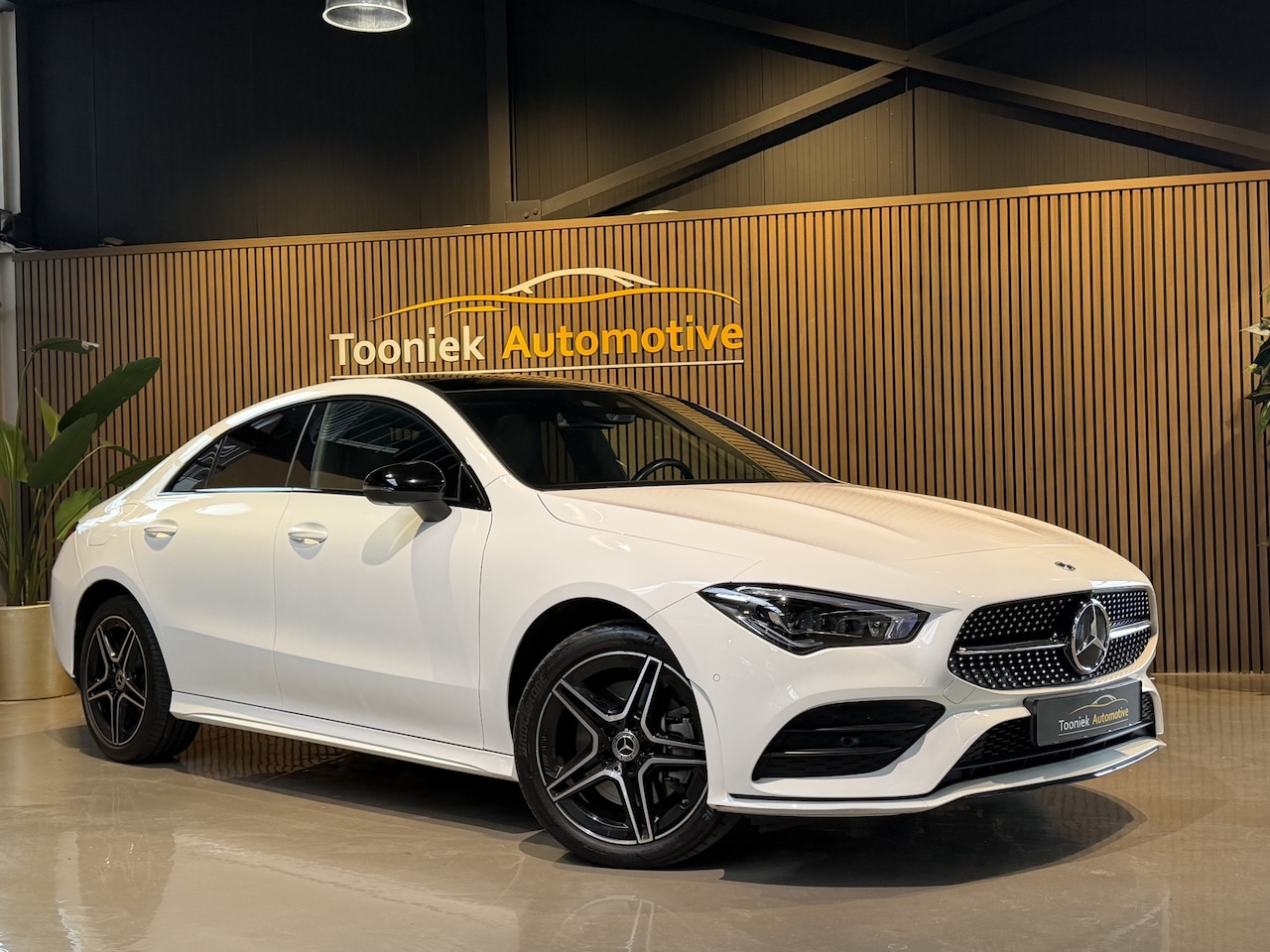 Mercedes-Benz CLA-Klasse - 250 e AMG Line | Widescreen | Panoramadak - AutoWereld.nl