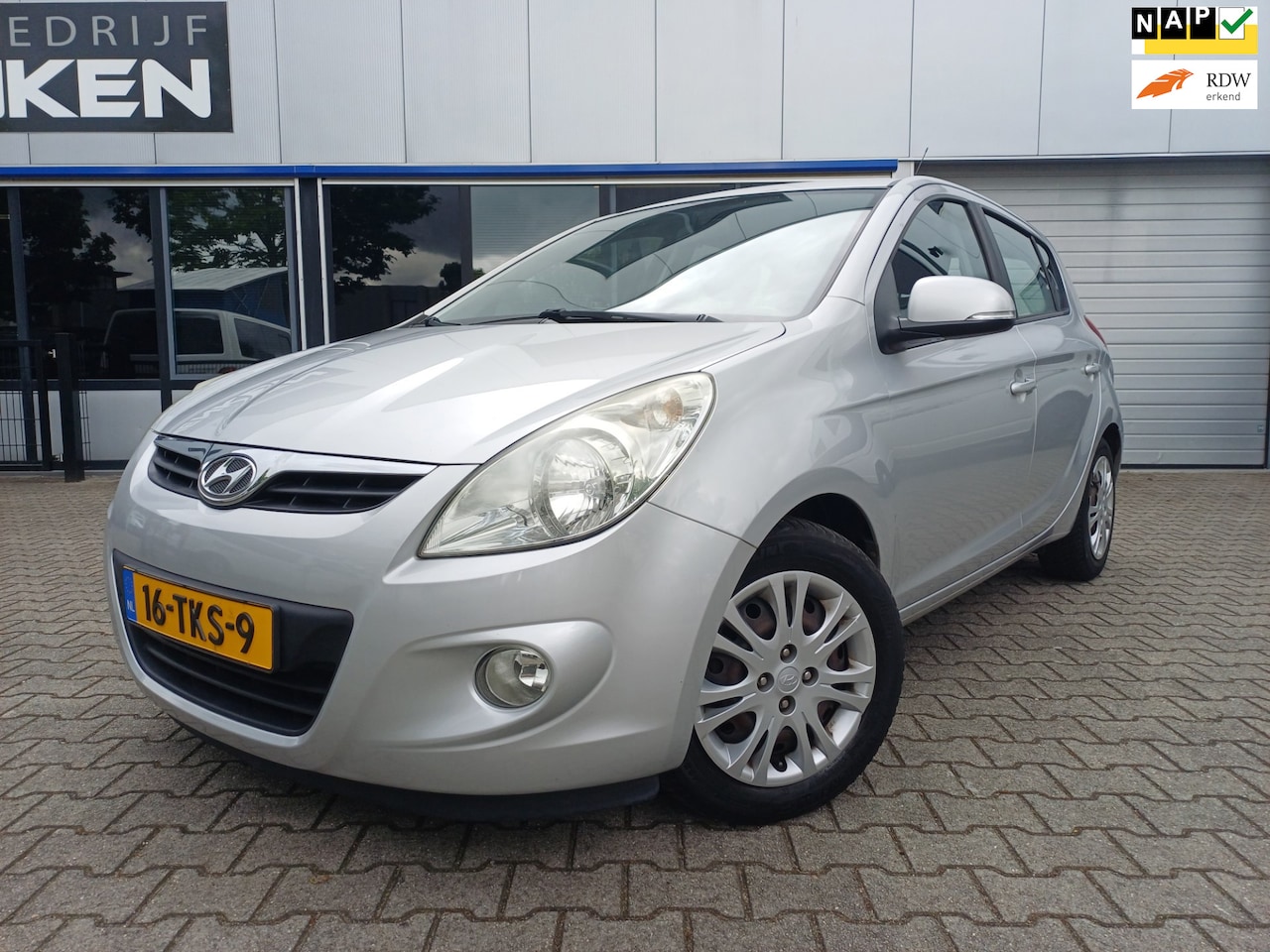Hyundai i20 - 1.2i i-Motion AIRCO/DEALERONDERHOUDEN/TREKHAAK - AutoWereld.nl