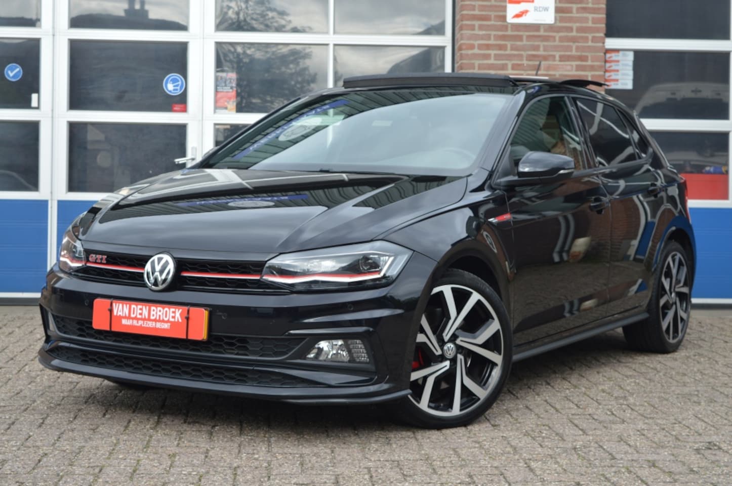 Volkswagen Polo - 2.0 TSI GTI | AUT - PANODAK - CAMERA - AutoWereld.nl