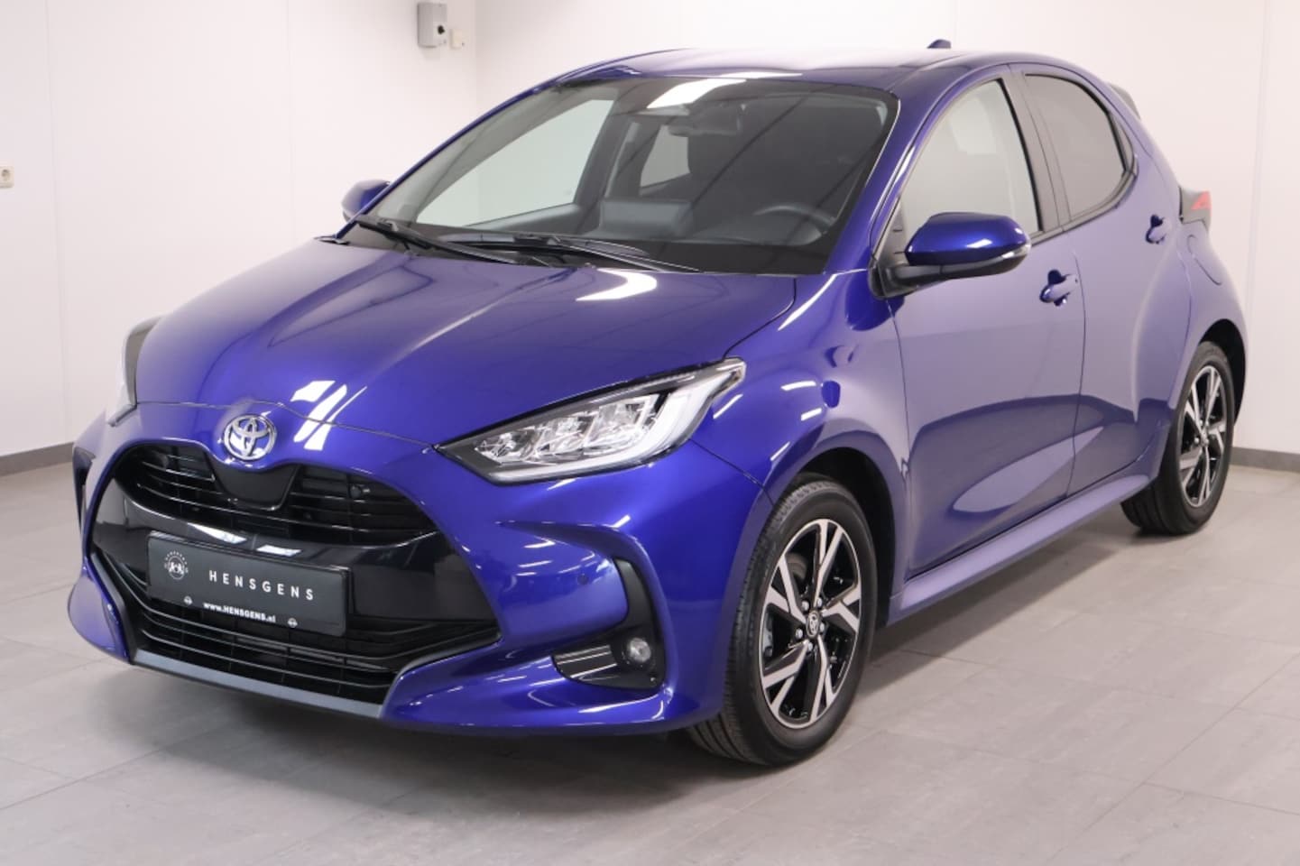 Toyota Yaris - 1.5 Hybride 115 Dynamic | Comfort Pack - AutoWereld.nl