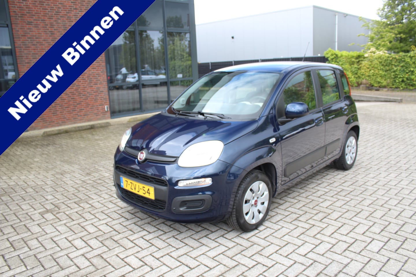 Fiat Panda - 1.2 Edizione Cool Airco-Trekhaak 12 Maanden Bovag Garantie. - AutoWereld.nl
