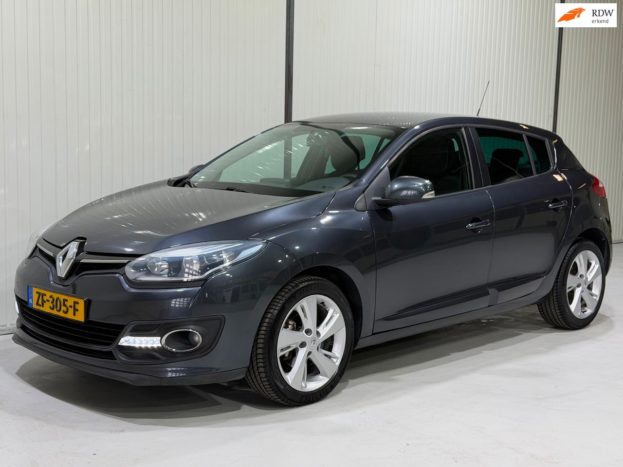 Renault Mégane - 1.2 TCe Expression NETTE STAAT - LM VELGEN - NWE APK - NAVI! - AutoWereld.nl