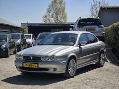 Jaguar X-type - 2.0 V6 Business Edition Plus Climate/Cruise/Parrot