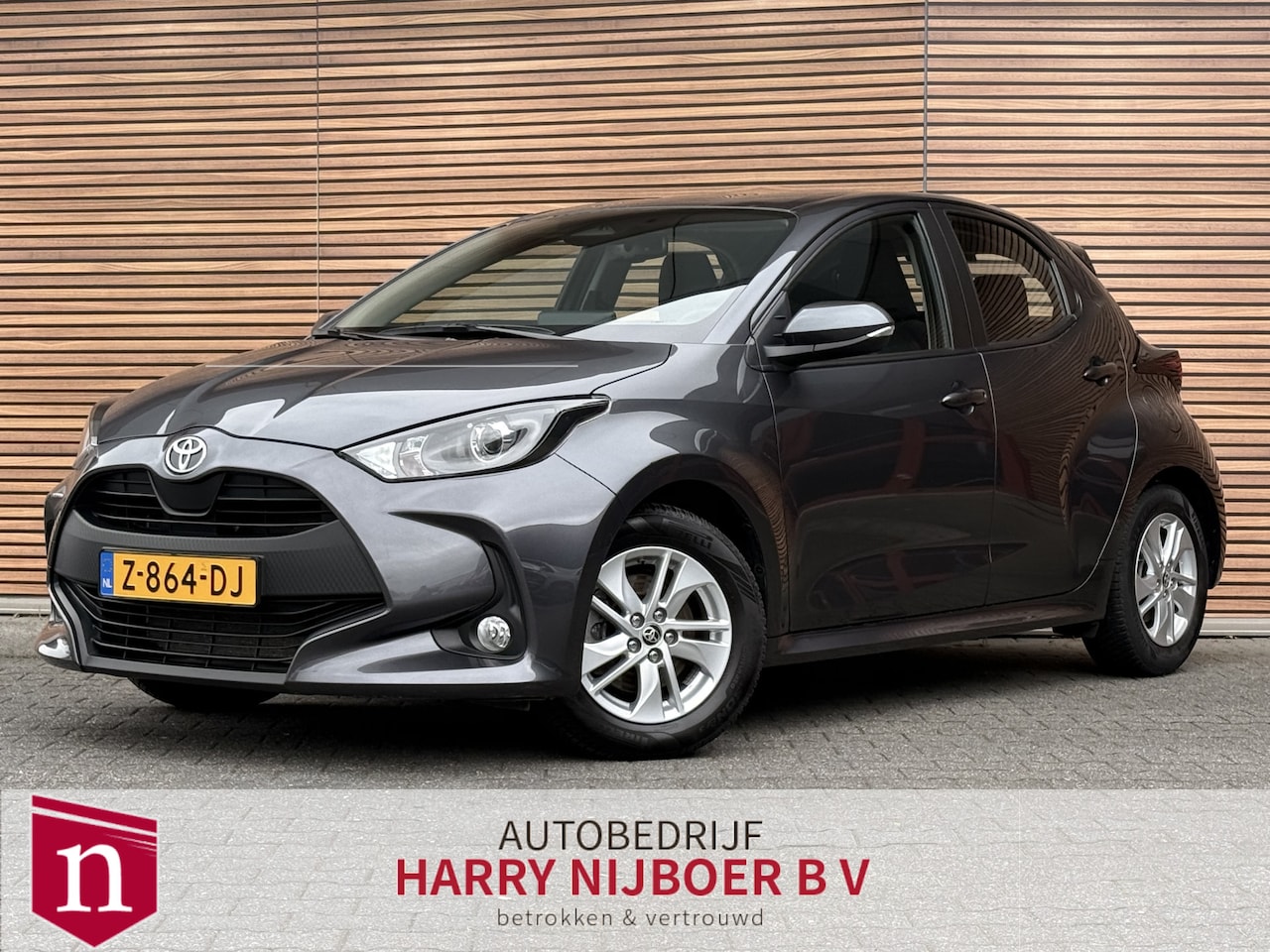 Toyota Yaris - 1.5 Hybrid 115 Active Carplay / Camera / Adpt Cruise / Lm velg - AutoWereld.nl