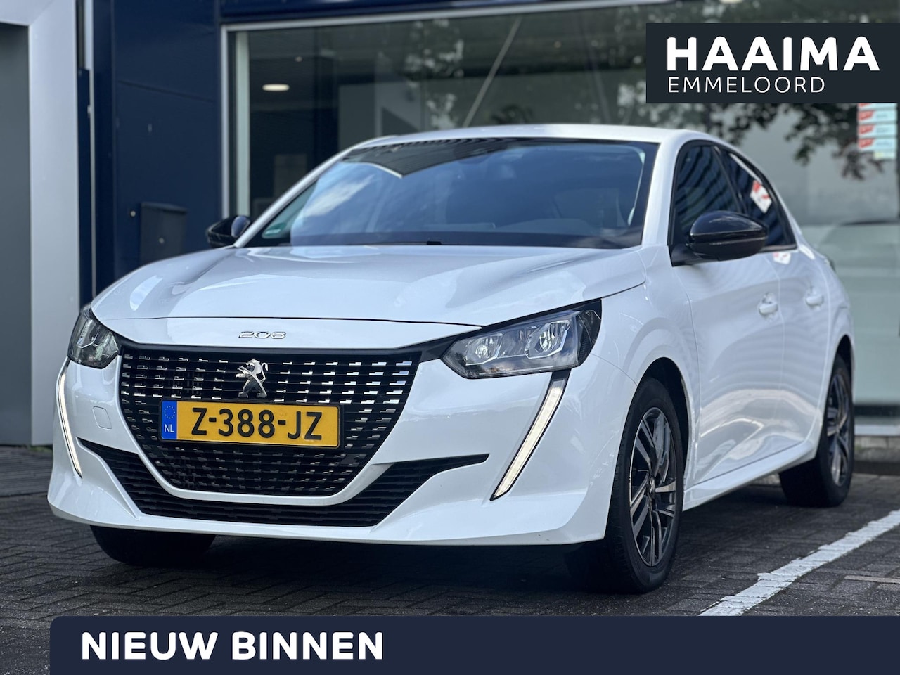 Peugeot 208 - 1.2 PureTech Allure Pack | Stoelverwarming | Keyless Entry/Start | Parkeercamera/-sensoren - AutoWereld.nl