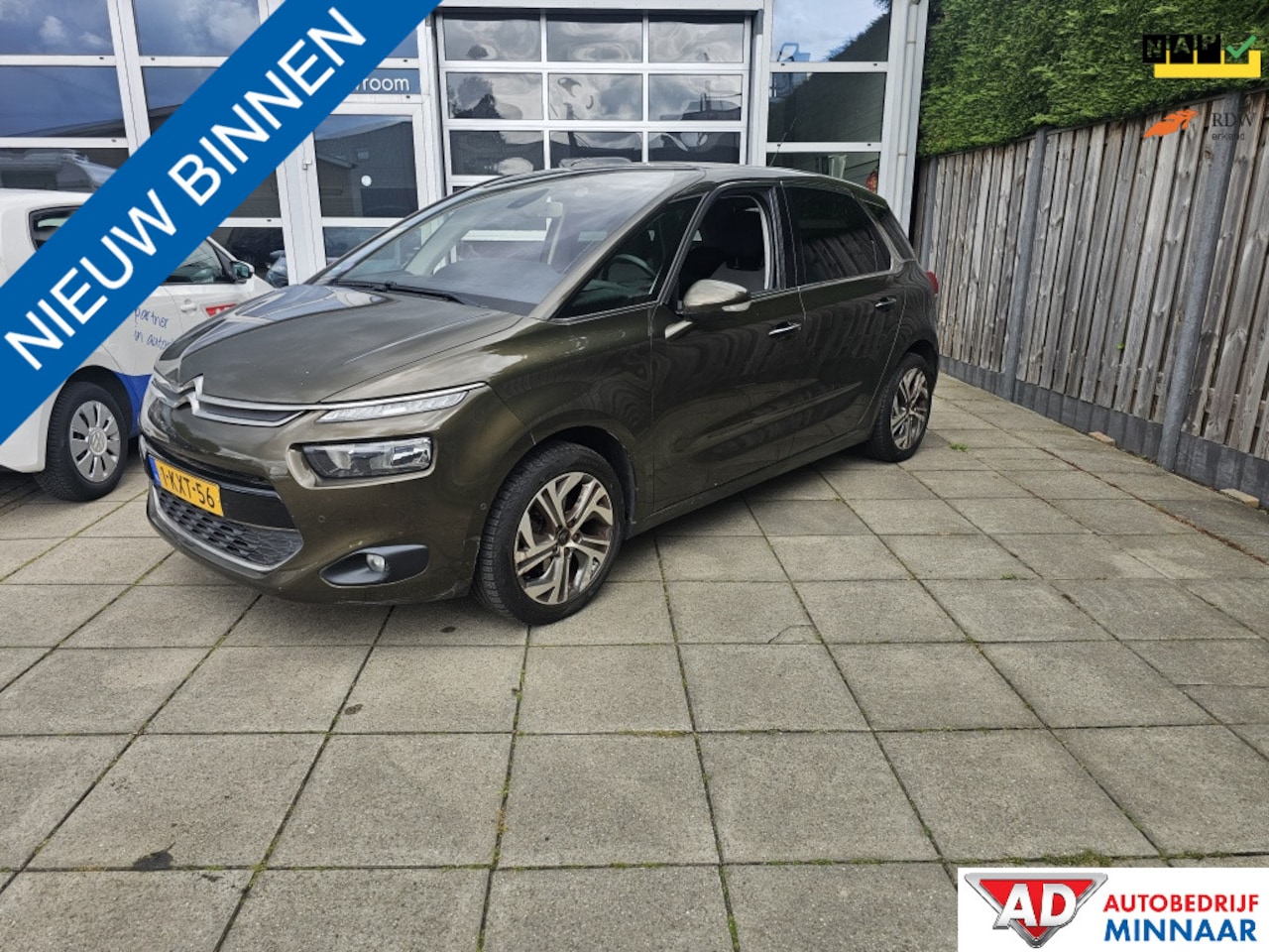 Citroën C4 Picasso - 1.6 VTi Business 1.6 VTi Business - AutoWereld.nl