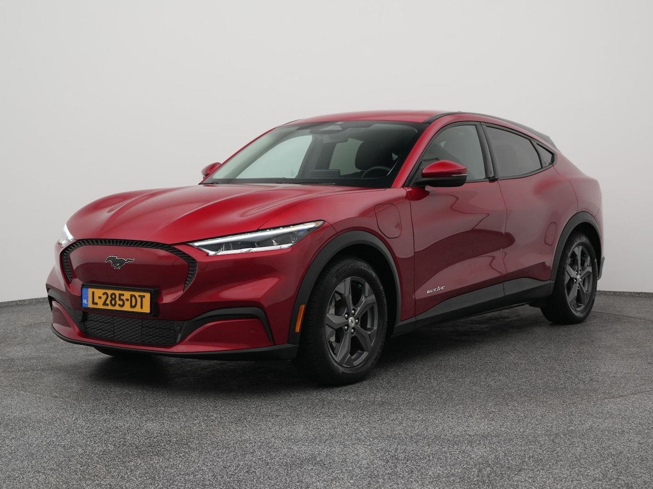 Ford Mustang Mach-E - RWD 75 kWh | CAMERA | ADAPTIVE | STOEL- EN STUURVERW. | KEYLESS - AutoWereld.nl