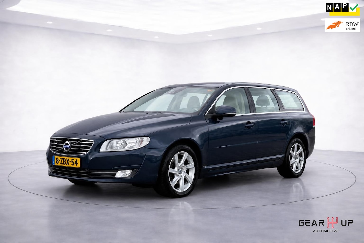 Volvo V70 - 2.0 D4 Nordic+ LEER|AD.CRUISE|CLIMA|NAVI|EXPORT| - AutoWereld.nl