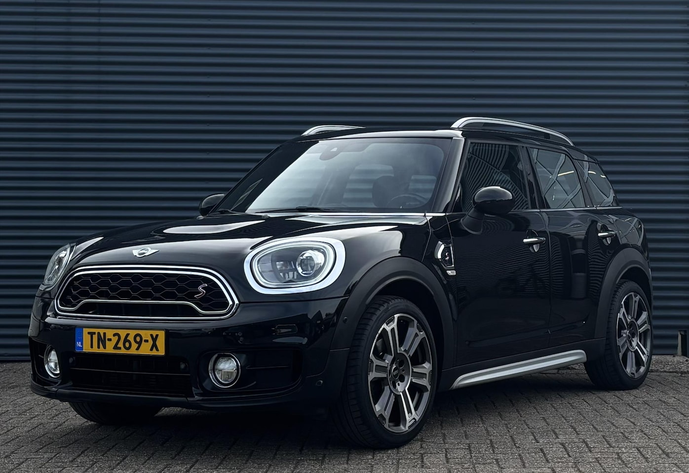 MINI Countryman - 1.5 COOPER LED/STOELVERW./19 INCH - AutoWereld.nl