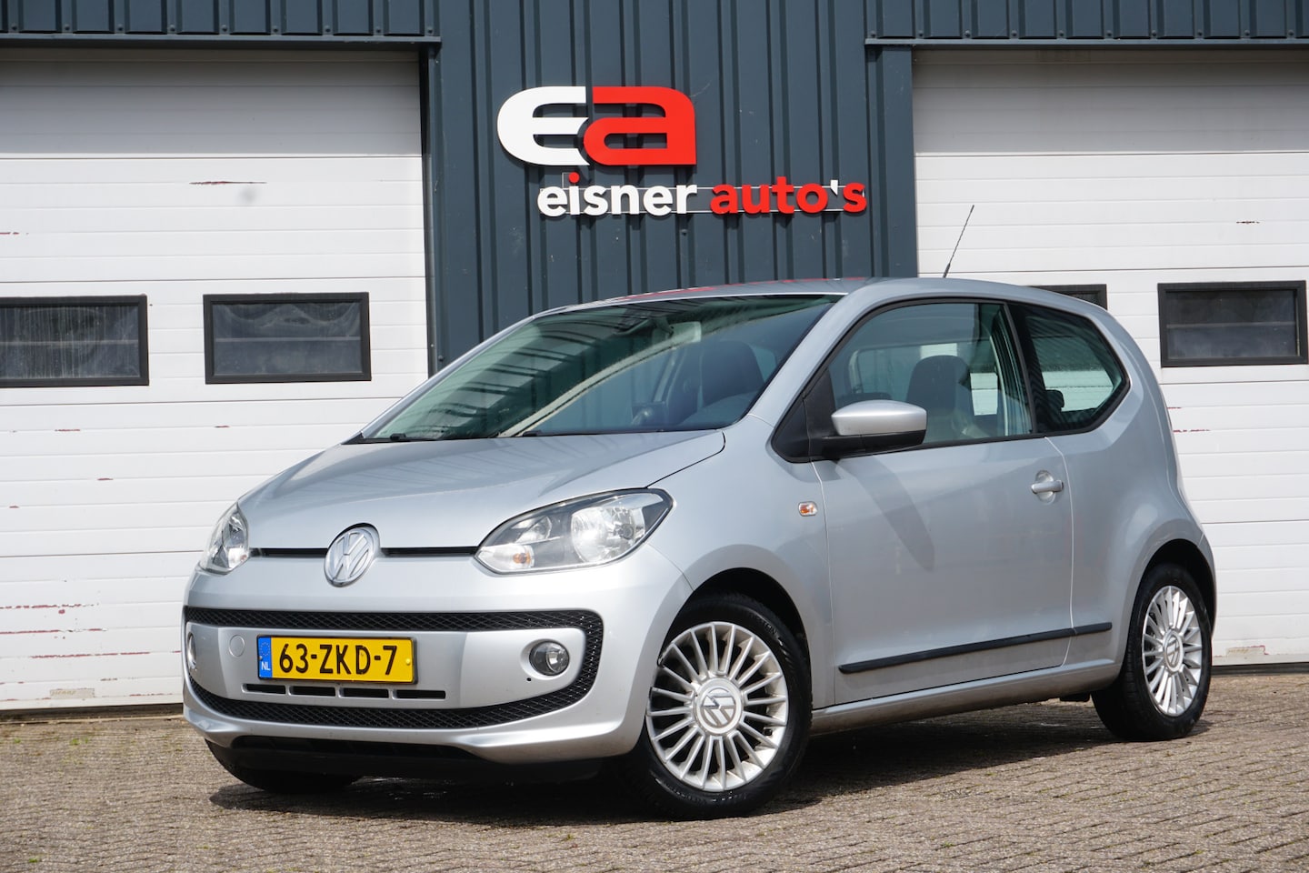 Volkswagen Up! - 1.0 High Up! BlueMotion | NL AUTO | NAVI | BLUETOOTH | AIRCO | - AutoWereld.nl