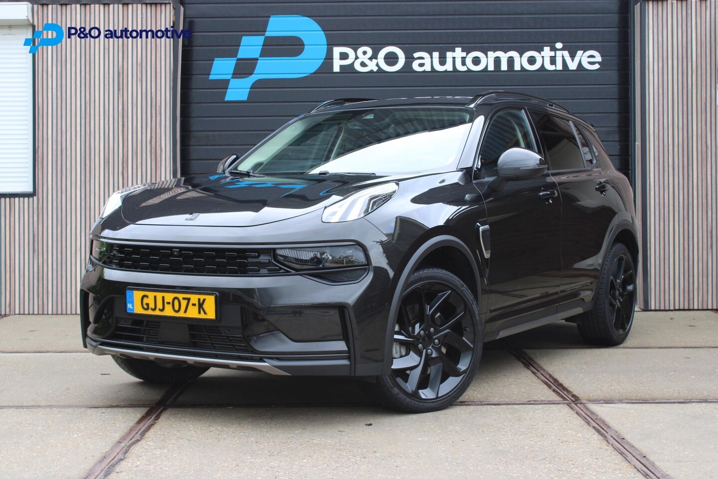 Lynk & Co 01 - 1.5 360 CAM | PANO | Black edition - AutoWereld.nl