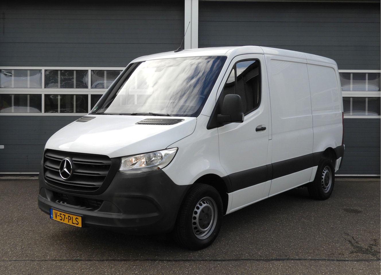 Mercedes-Benz Sprinter - 314 2.2 CDI L1H1 RWD | TREKHAAK | CAMERA | CARPLAY | NAVI - AutoWereld.nl