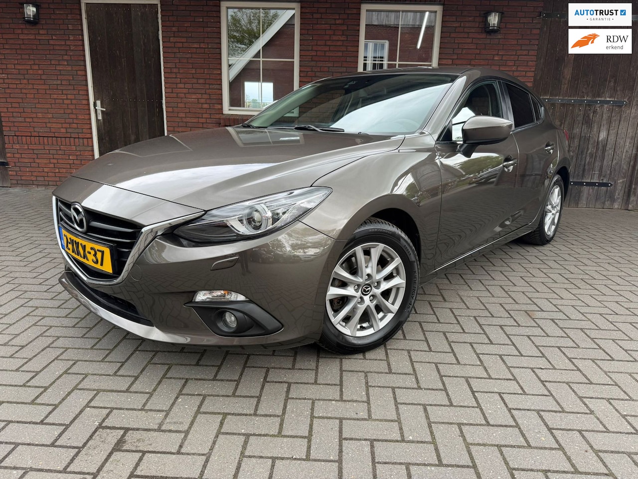 Mazda 3 - 2.0 TS+ | Navi| Blind spot| NAP| PDC - AutoWereld.nl