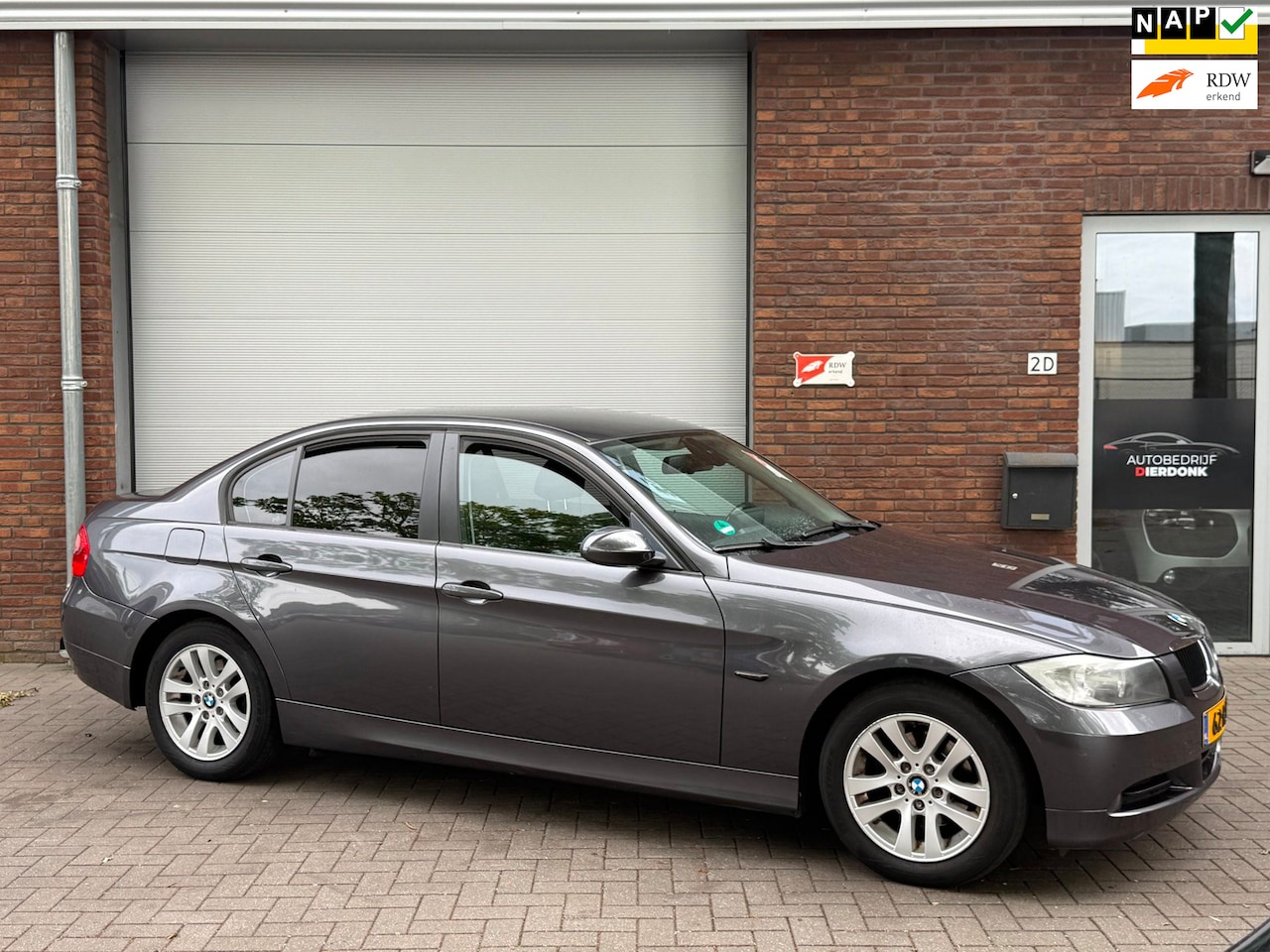 BMW 3-serie - 320i Dynamic Executive|AIRCO|NIEUWE APK|CAMERA - AutoWereld.nl