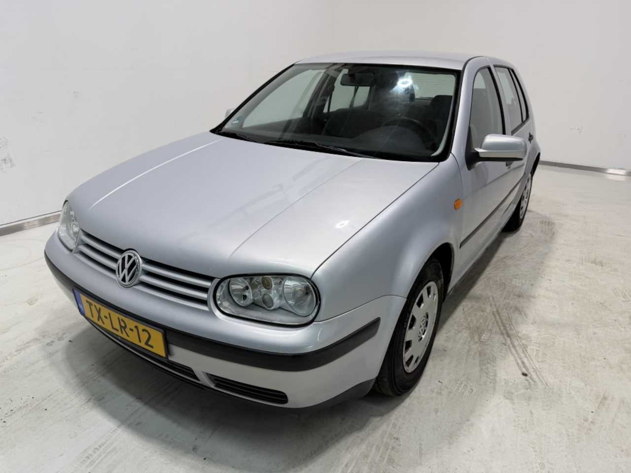 Volkswagen Golf - 1.6 Trendline 1.6 Trendline - AutoWereld.nl
