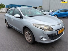 Renault Mégane Estate - 1.4 TCe Expression NL.Auto/Navigatie/Xenon/Trekhaak/Export