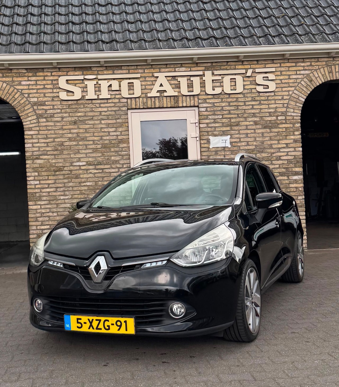 Renault Clio Estate - 0.9 TCe Night&Day Bj 2014 Lage wegenbelasting - AutoWereld.nl