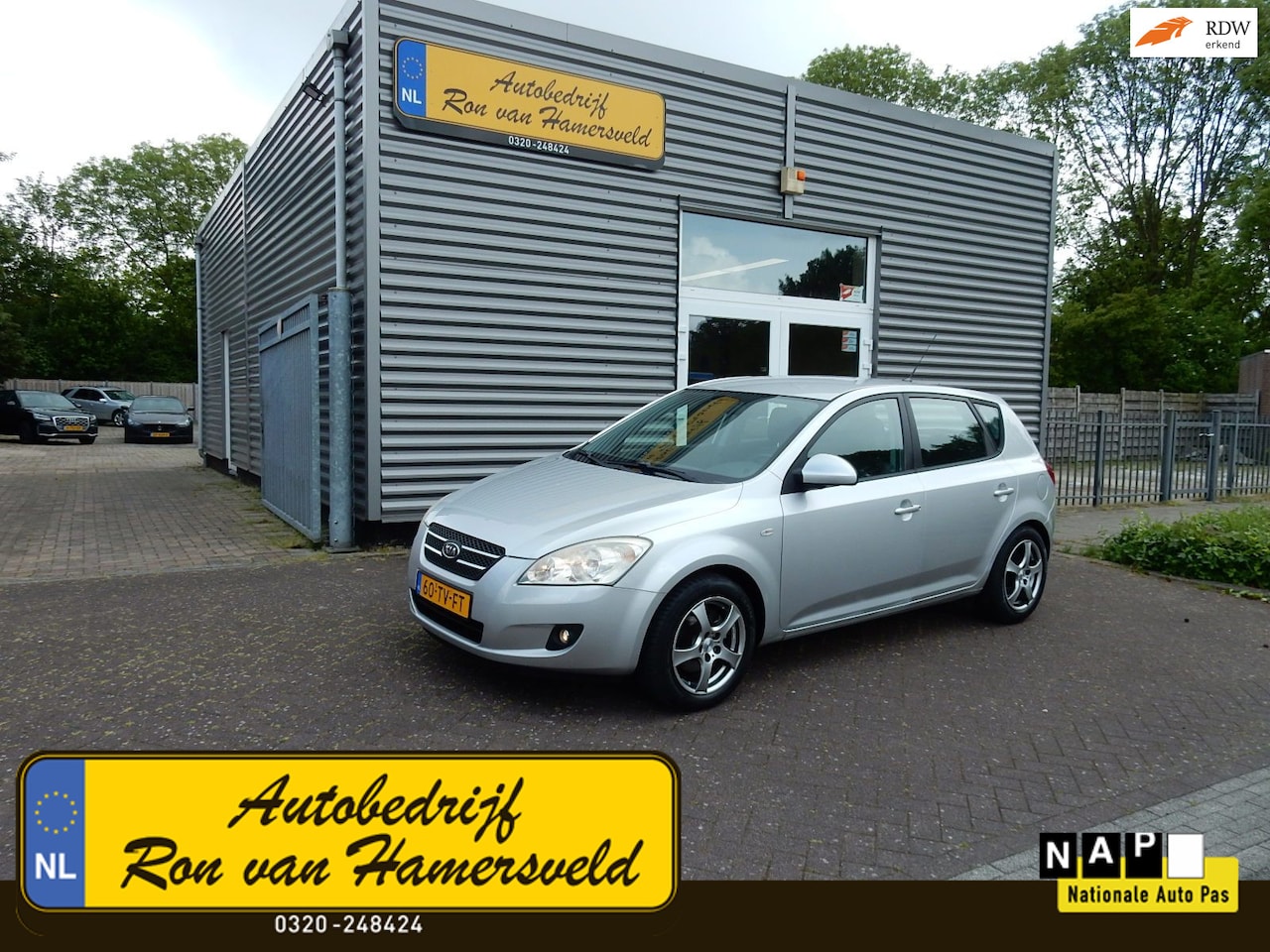 Kia Cee'd - 1.6 X-ecutive*CLIMA*1/2 LEDER*LM VELGEN* - AutoWereld.nl