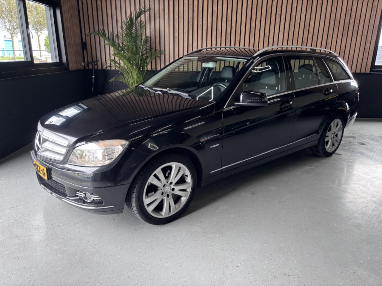 Mercedes-Benz C-klasse Estate - 180 K Bl.E.BnsEd.Av. - AutoWereld.nl