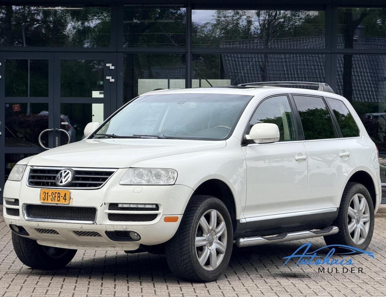 Volkswagen Touareg - 4.2 V8 | Automaat | Handel - Export | Leer | Pano - AutoWereld.nl