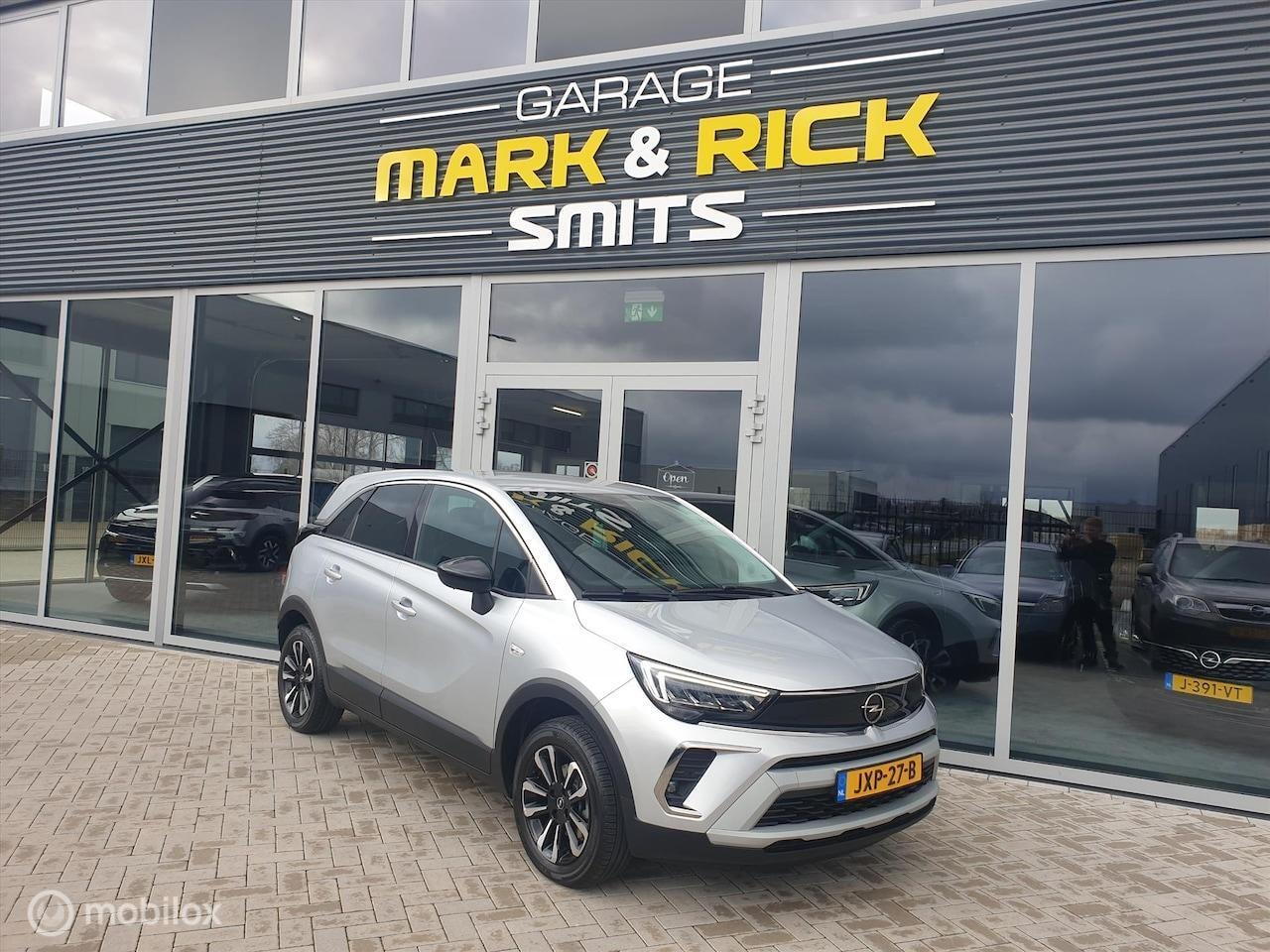 Opel Crossland - 1.2 110pk Start/Stop Elegance - AutoWereld.nl