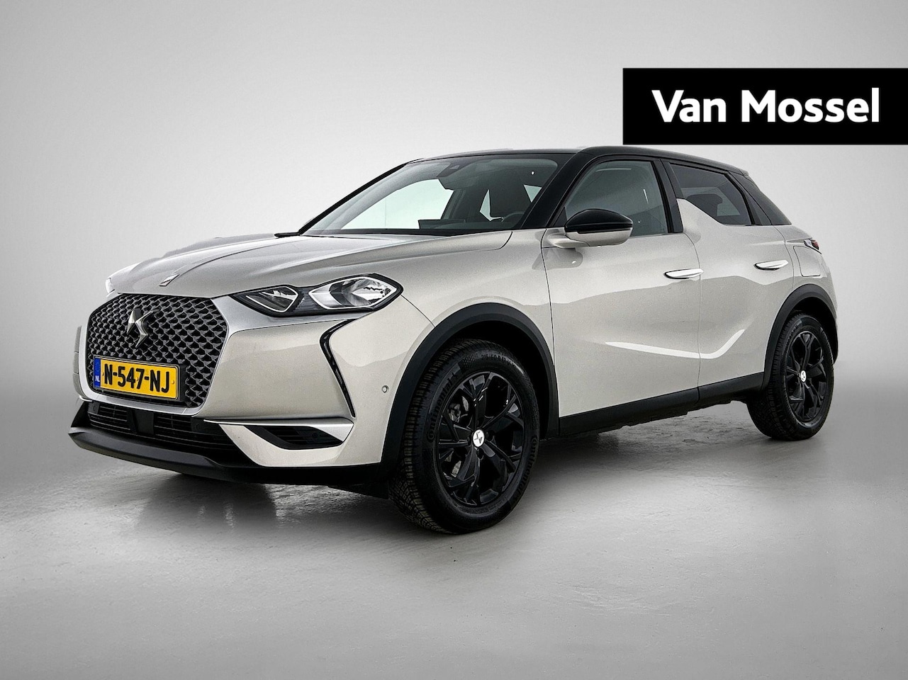 DS 3 Crossback - E-Tense So Chic 50 kWh | Navigatie | Camera | Climate control - AutoWereld.nl