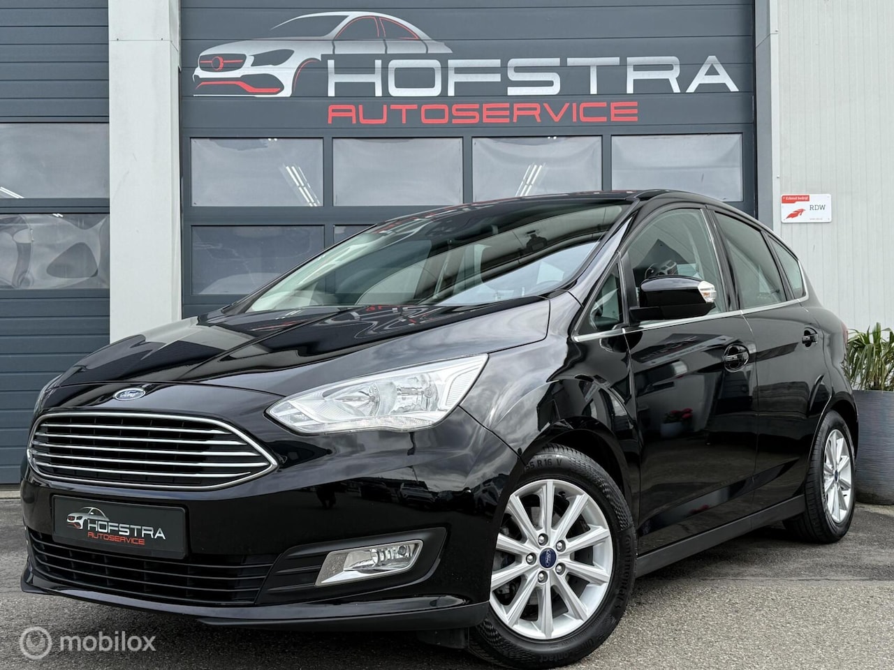 Ford C-Max - 1.0 Titanium Trekhaak CarPlay Clima PDC Keyless - AutoWereld.nl