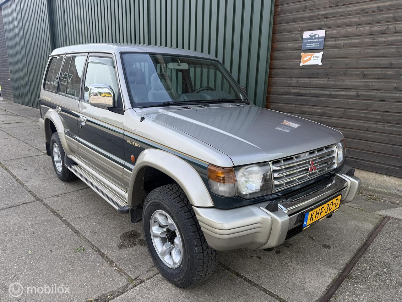 Mitsubishi Pajero - 3.0-24V V6 GLS 7 Pers. Aut American Dream - AutoWereld.nl