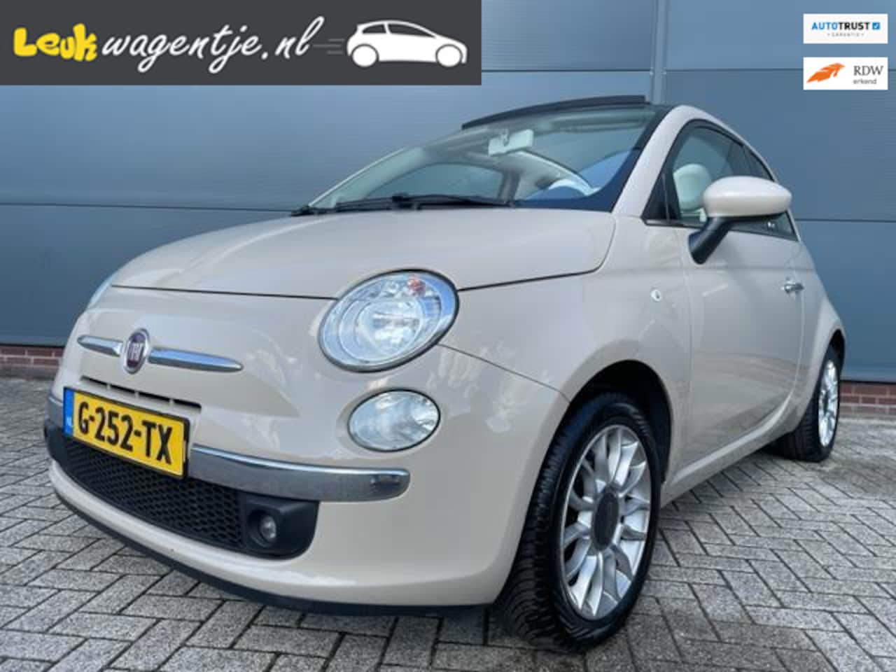 Fiat 500 C - 1.2 Lounge Cabrio *cappuccino *touchscreen *airco - AutoWereld.nl