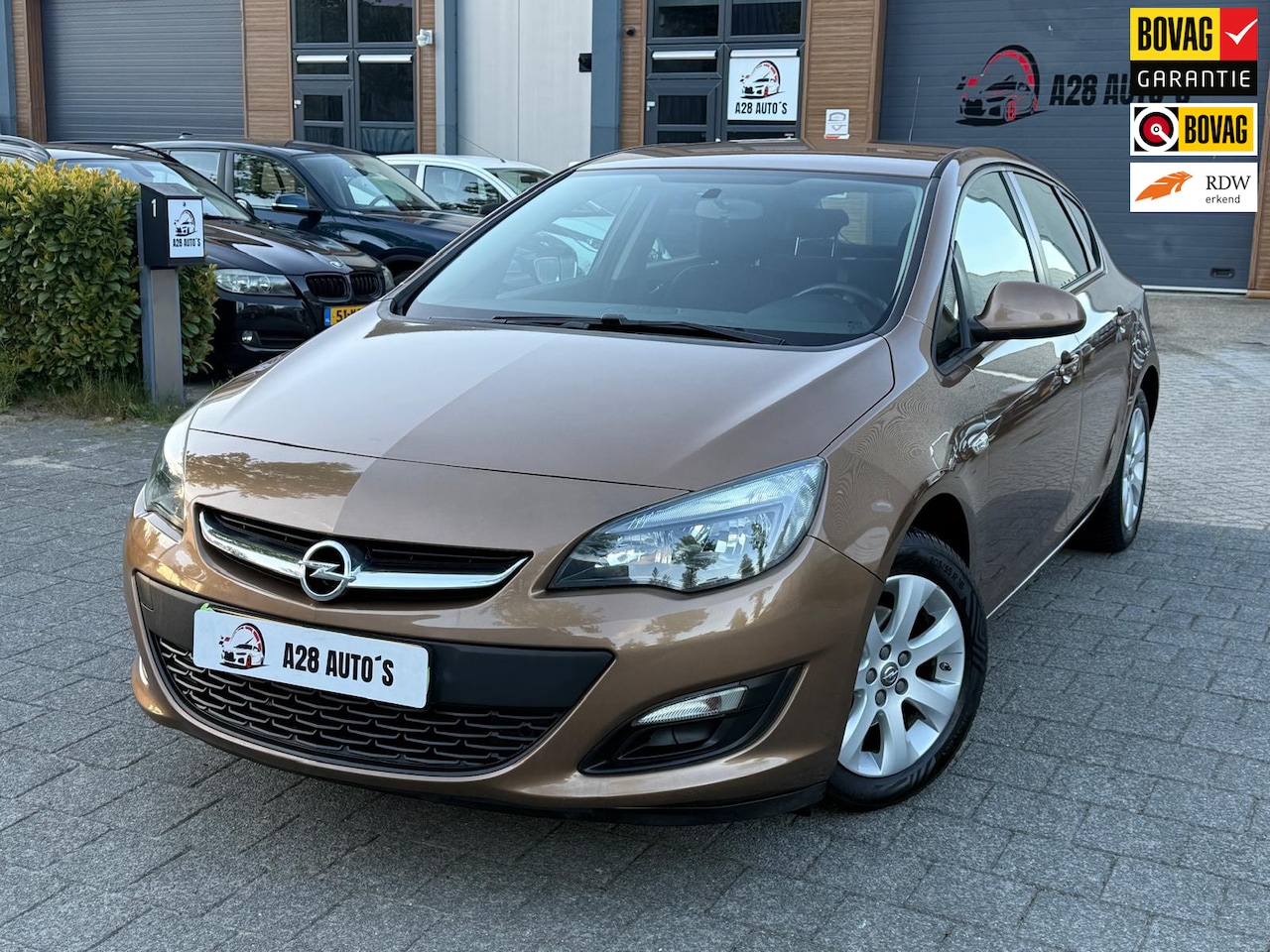 Opel Astra - 1.4 Turbo Sport + | Airco | Automaat | NAP - AutoWereld.nl