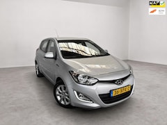 Hyundai i20 - 1.2i i-Vision|AIRCO|BLUETOOTH|LAGE KM|5DRS|ELEK RAMEN&SPIEG|START-STOP|INRUIL & LEASE MOGE