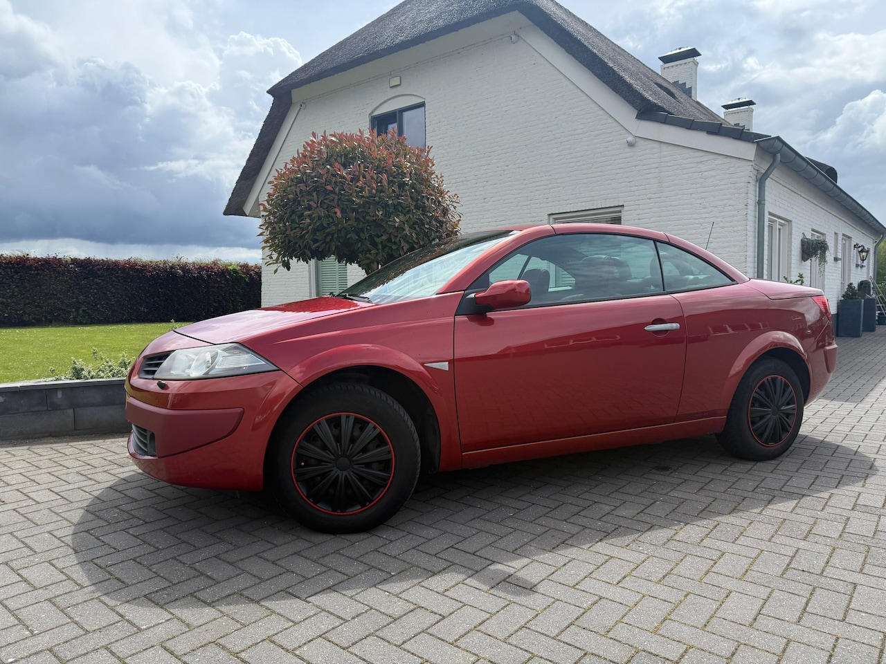 Renault Mégane coupé cabriolet - 1.6-16V Tech Line / Cabrio / Apk tot 04-2027! N.A.P! - AutoWereld.nl