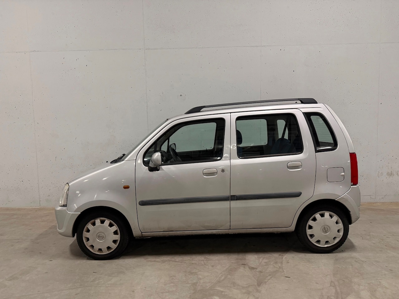 Opel Agila - 1.2-16V Enjoy Trekhaak APK 2027 NAP - AutoWereld.nl
