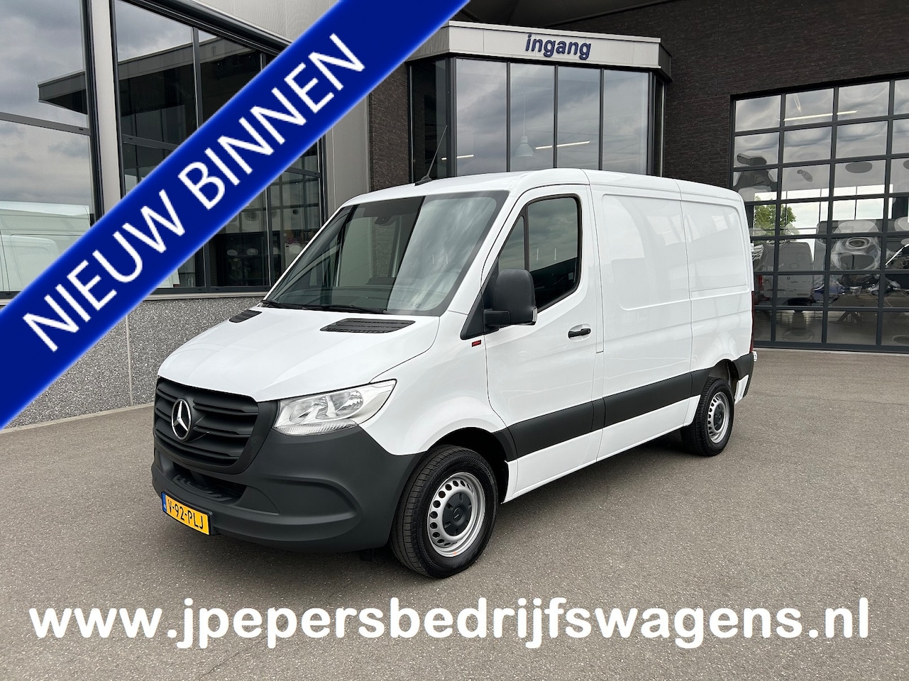 Mercedes-Benz Sprinter - 215 CDI L1 H1 / Trekhaak / Cruise control / Airco / 270 Graden achterdeuren - AutoWereld.nl