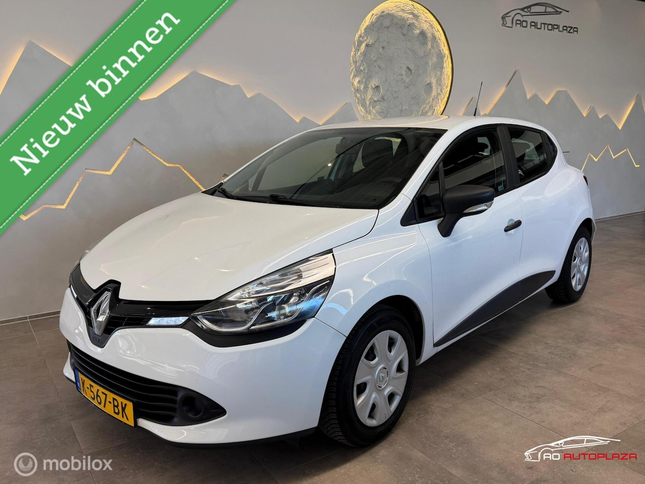 Renault Clio - 1.2 16V Cruise control/Bluetooth/Airco - AutoWereld.nl