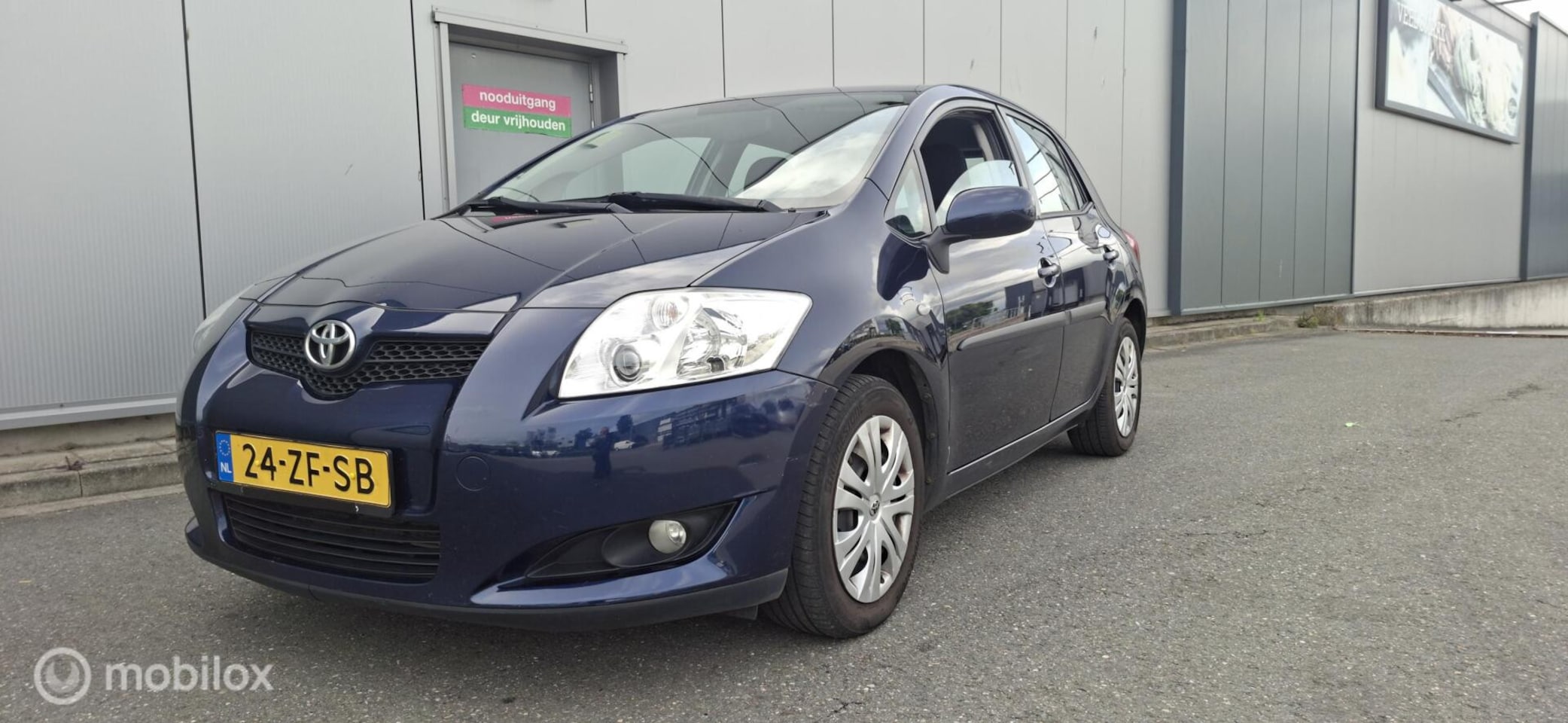 Toyota Auris - 1.6-16V Sol Business 1.6-16V Sol Business - AutoWereld.nl