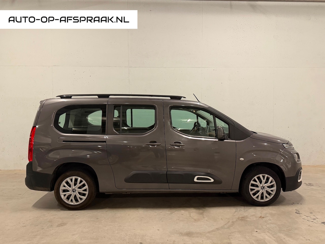 Citroën Berlingo XL - 1.2 Automaat Navi Camera Cruise Airco PDC - AutoWereld.nl