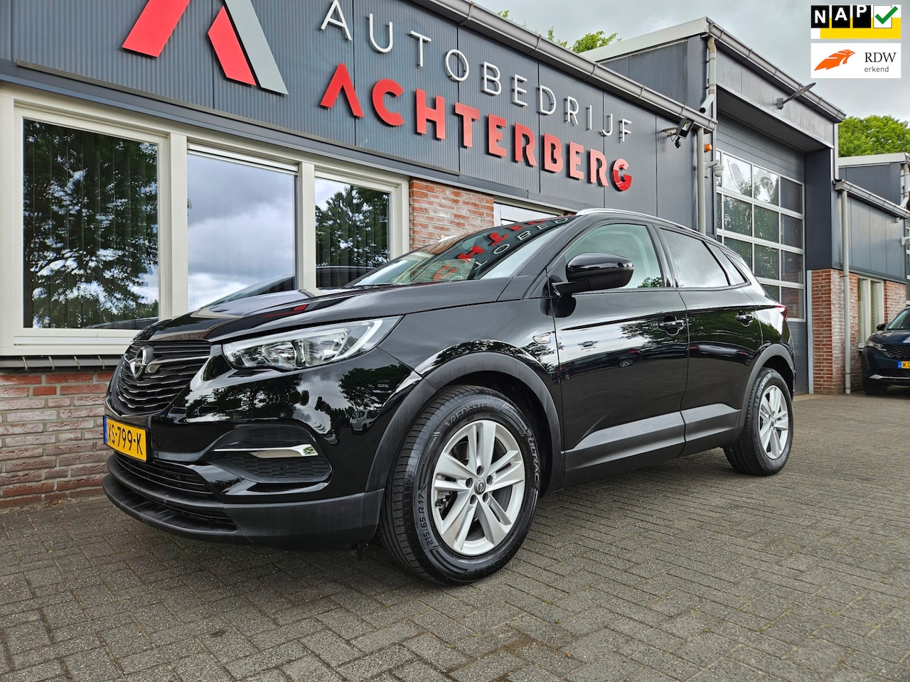Opel Grandland X - 1.2 Turbo Business + Lage Kilometerstand/NAP! Carplay! Camera! Dealer Onderhouden! - AutoWereld.nl