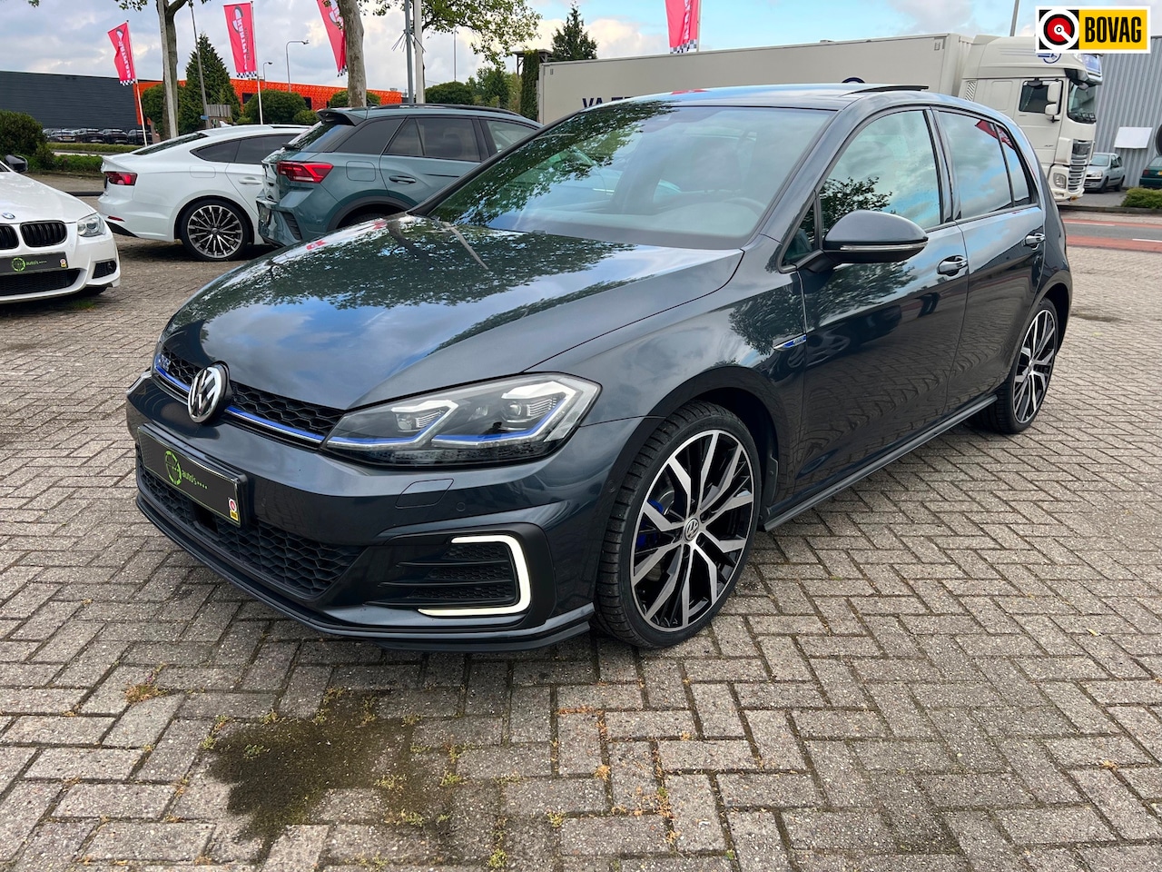 Volkswagen Golf - 1.4 TSI GTE 1.4 TSI GTE - AutoWereld.nl