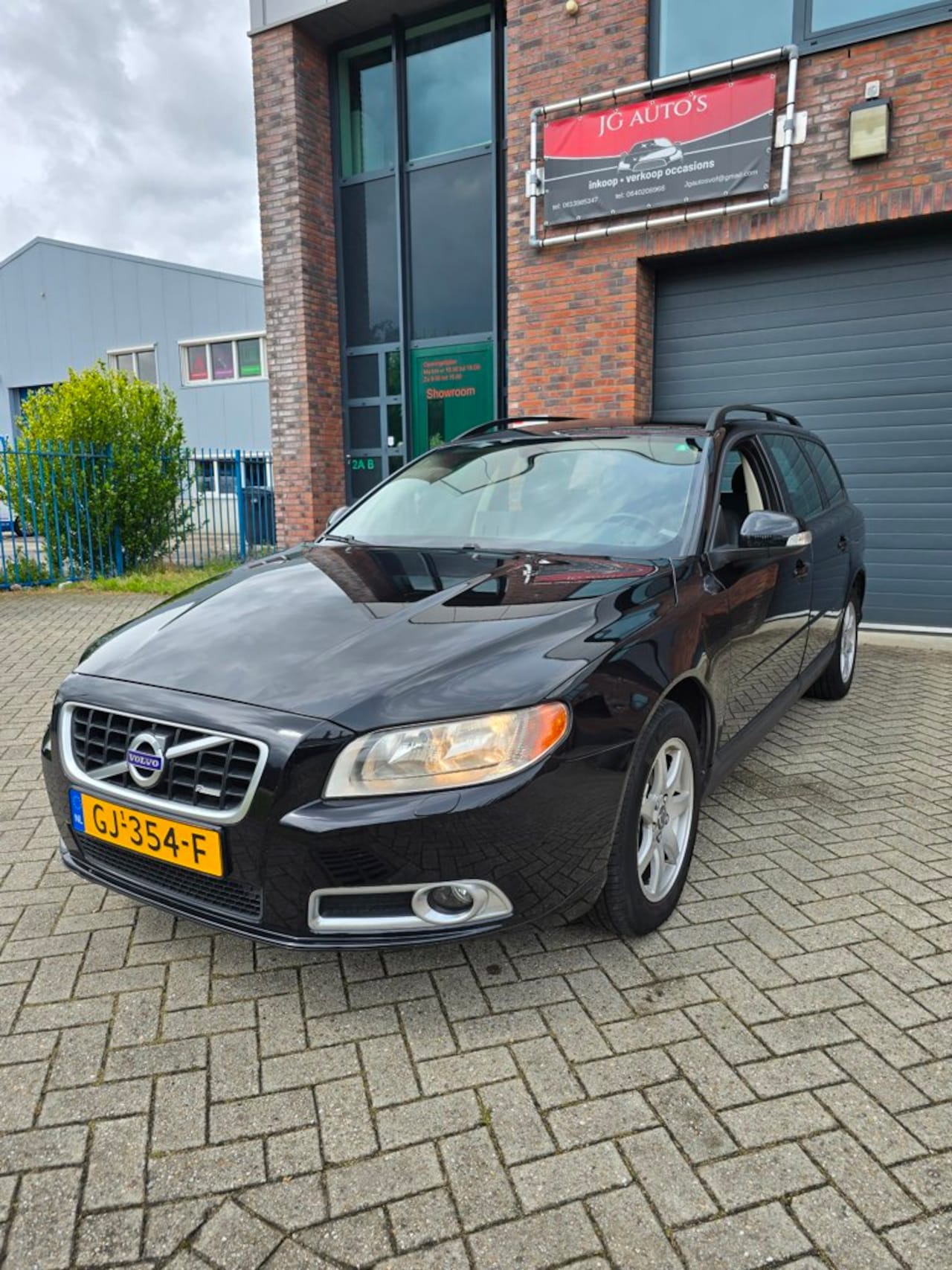 VOLVO V70