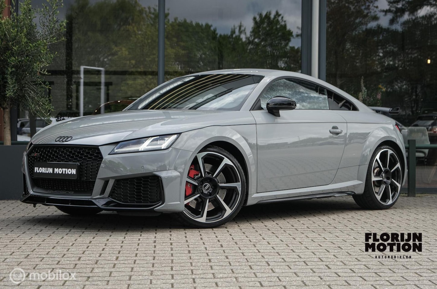 Audi TTRS - TT quattro | 2022 | Matrix Led | B&O | Actieve uitlaat RS | 20 Inch | Carbon | RS stoelen - AutoWereld.nl