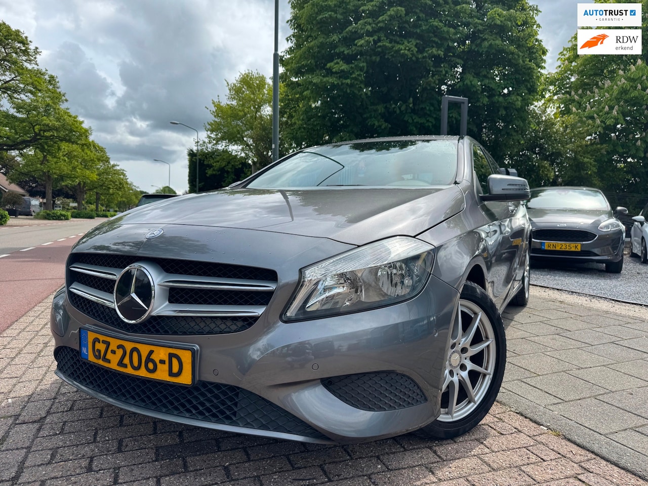 Mercedes-Benz A-klasse - 180 Automaat A-C Elek Pakket Navi Pdc Lmv - AutoWereld.nl