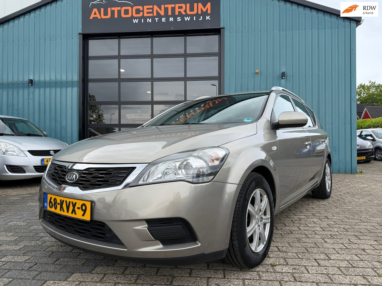 Kia Cee'd Sporty Wagon - 1.6 X-tra APK AIRCO - AutoWereld.nl