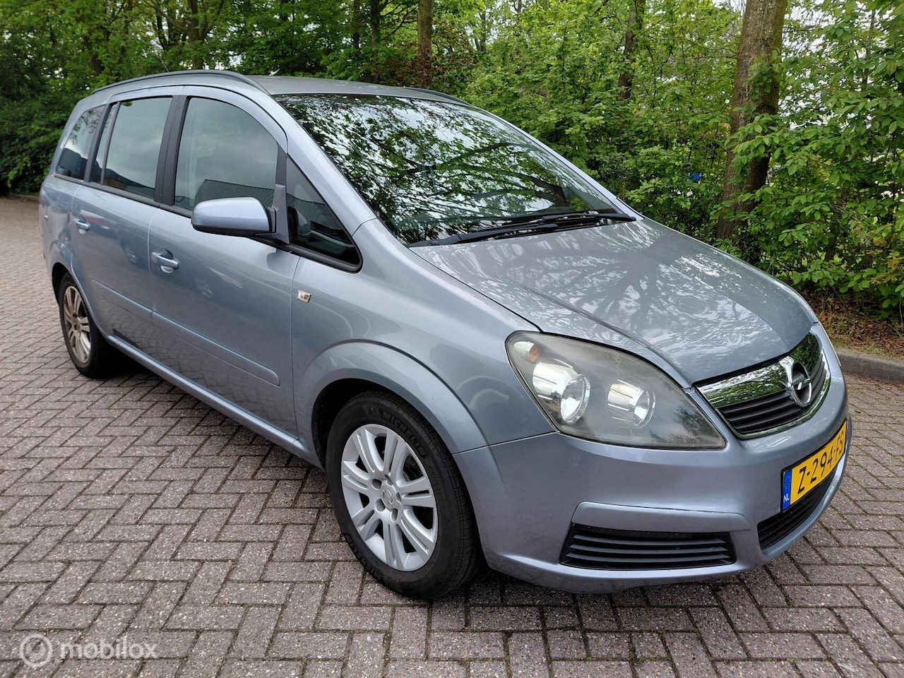 Opel Zafira - 1.6 Business 7 pers. Airco - Cruise APK 5-2027 - AutoWereld.nl