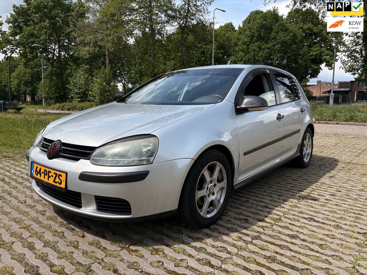 Volkswagen Golf - 1.6 FSI Comfortline - airco - AutoWereld.nl