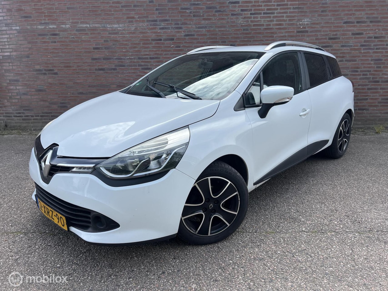 Renault Clio Estate - 1.5 dCi ECO Expression |LM Velgen |PDC - AutoWereld.nl