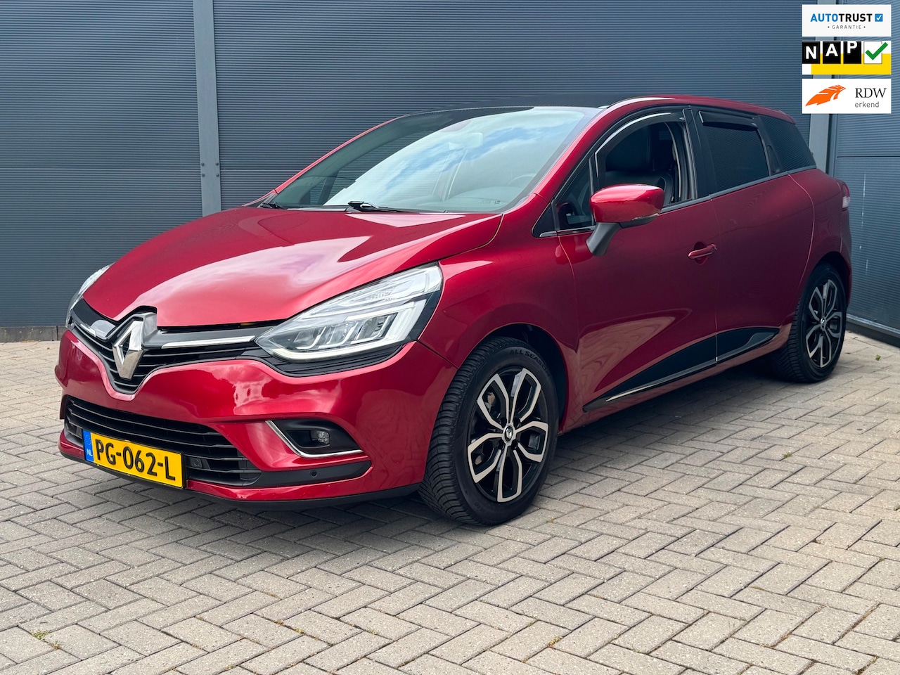 Renault Clio Estate - 1.2 TCe Intens / Automaat / Led / Camera / Nap - AutoWereld.nl
